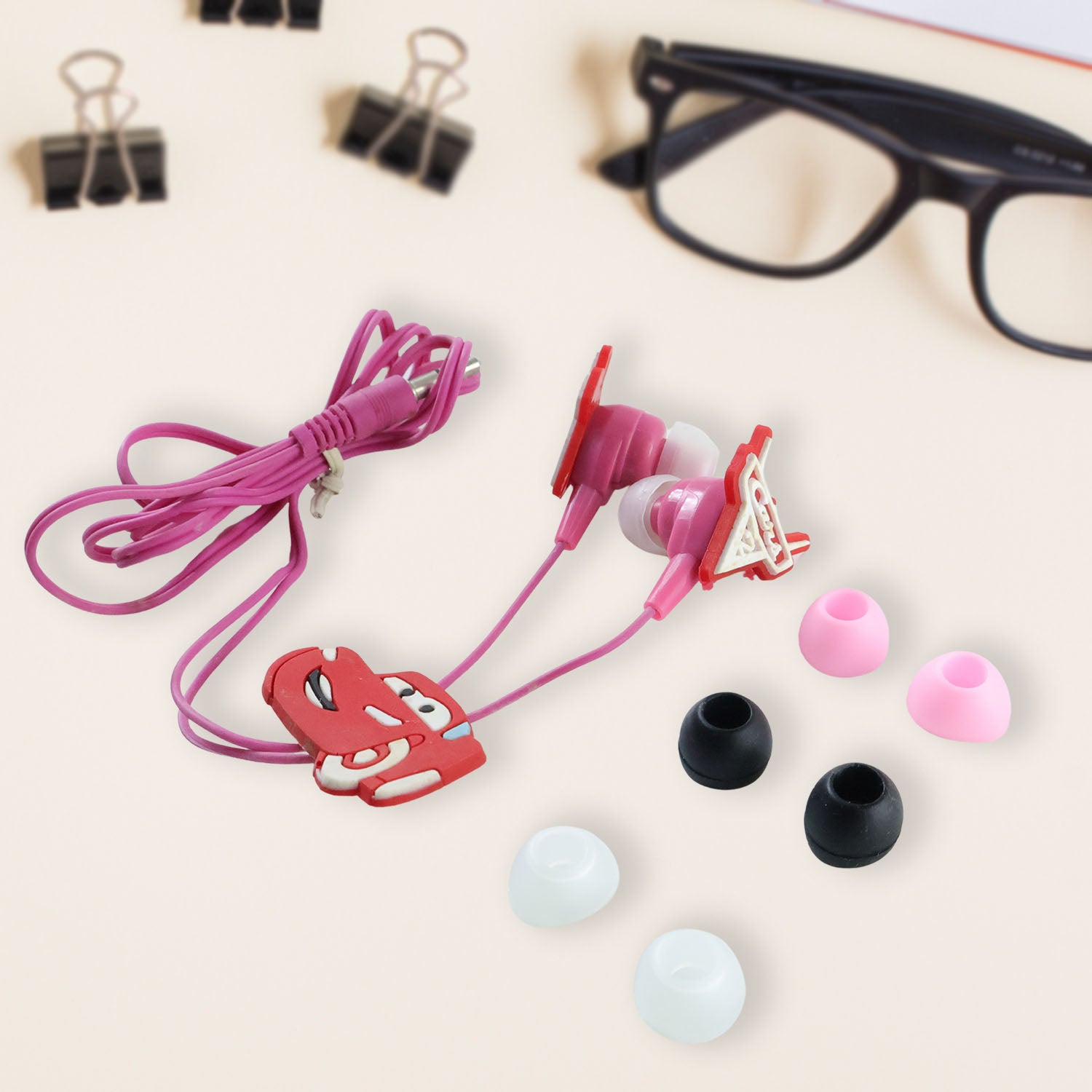 Cartoon Character Wired In-ear Earphones (1 Set)