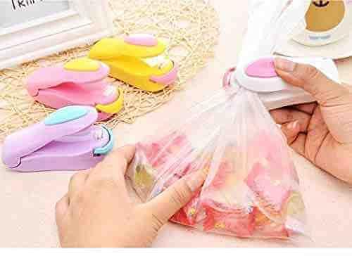 Portable Mini Sealing Machine for Food Storage.