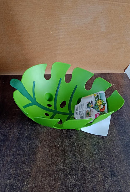 Leaf-shaped Plastic Fruit Basket (1 Pc)